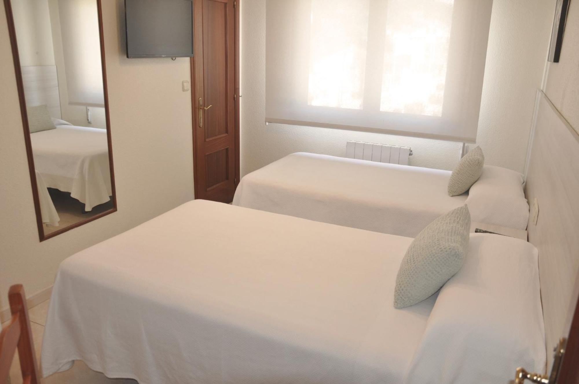 Hostal Paz ゴンドマール エクステリア 写真